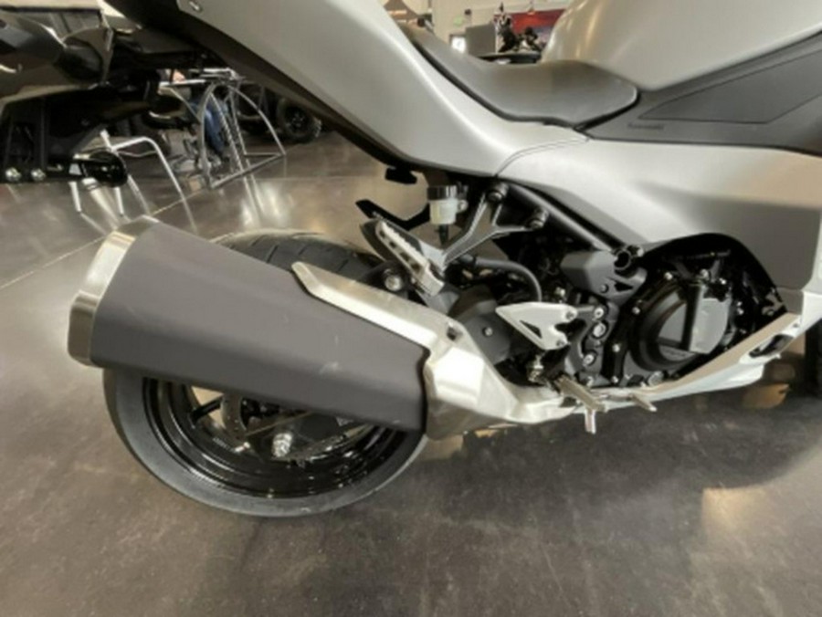 2025 Kawasaki Ninja 500