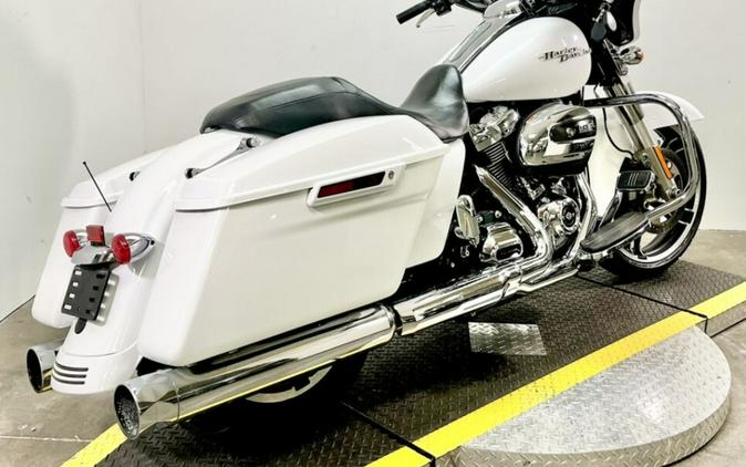 2017 Harley-Davidson® Street Glide® Special FLHXS