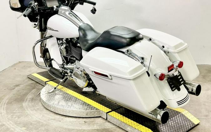 2017 Harley-Davidson® Street Glide® Special FLHXS