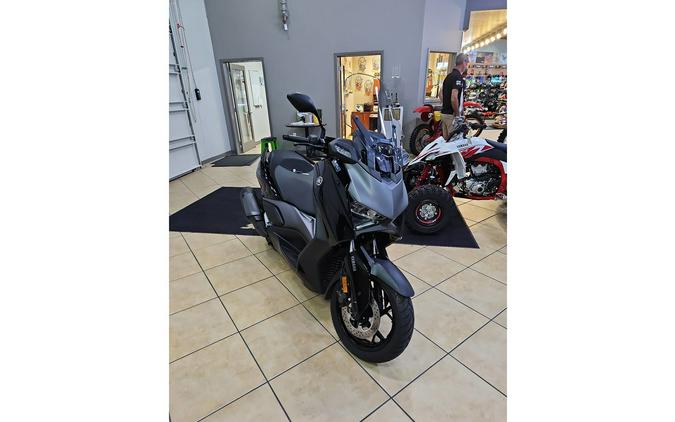 2025 Yamaha XMAX