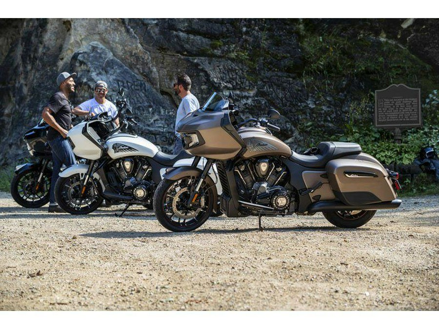 2021 Indian Challenger® Dark Horse®