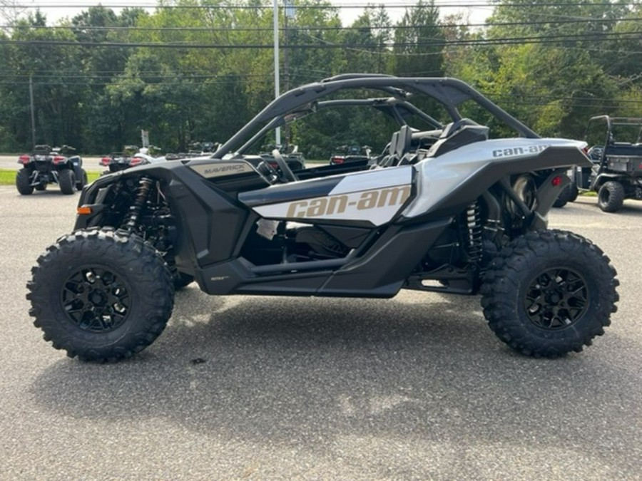 2024 Can-Am® Maverick X3 DS Turbo RR Catalyst Gray