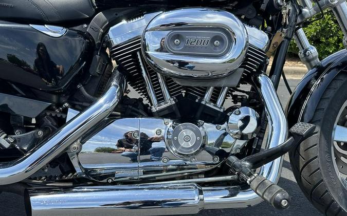 2011 Harley-Davidson® XL1200C - Sportster® 1200 Custom