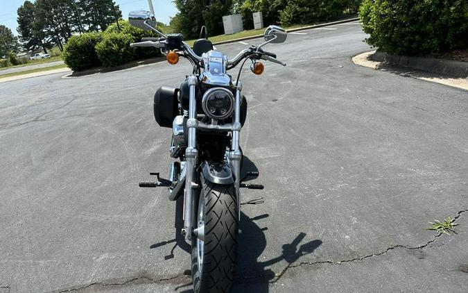 2011 Harley-Davidson® XL1200C - Sportster® 1200 Custom