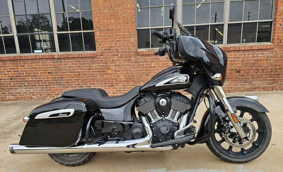 2022 Indian Motorcycle® Chieftain® Black Metallic