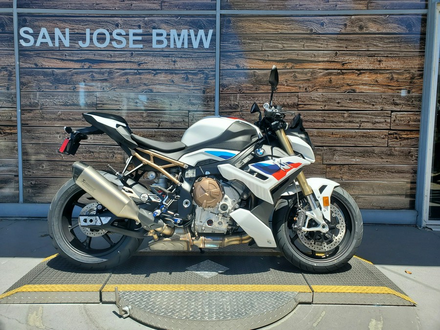 2024 BMW S 1000 R