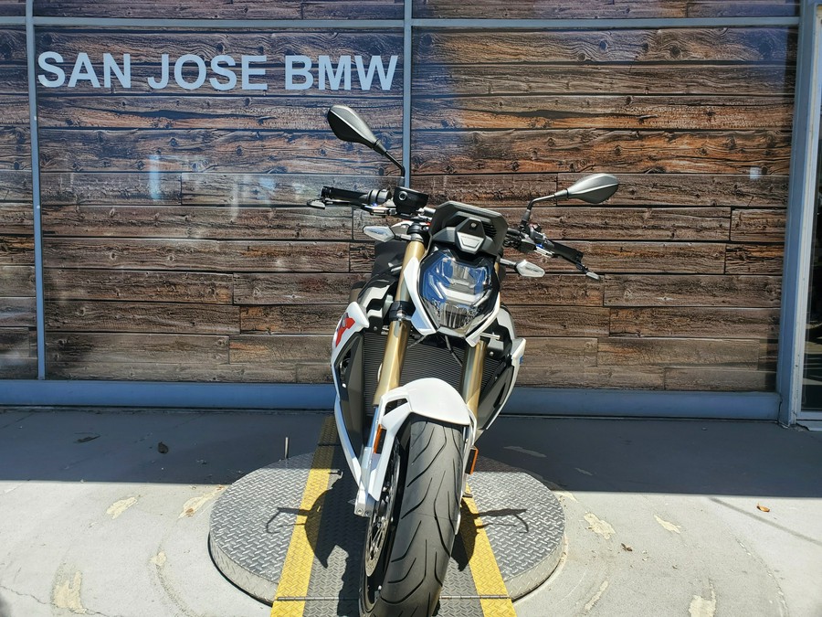 2024 BMW S 1000 R