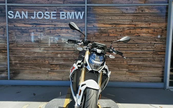 2024 BMW S 1000 R