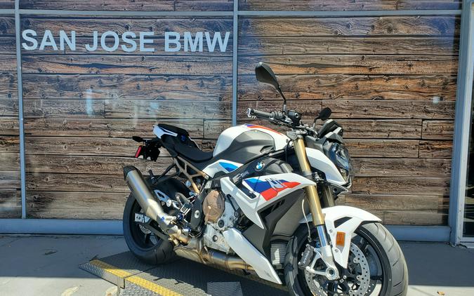 2024 BMW S 1000 R