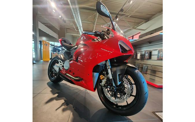 2024 Ducati Panigale V2