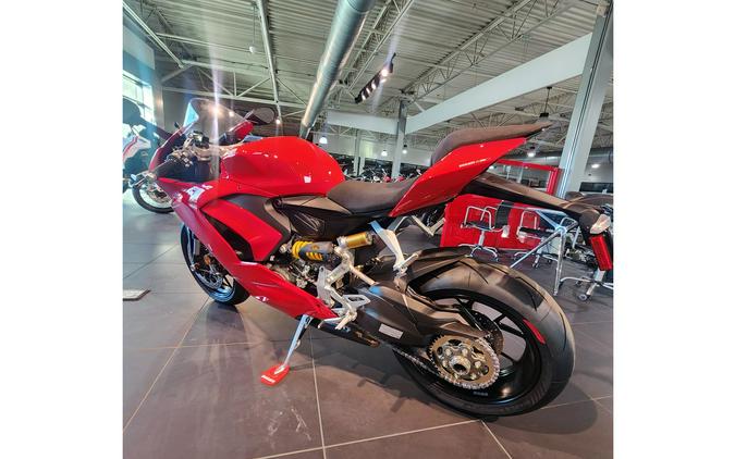 2024 Ducati Panigale V2