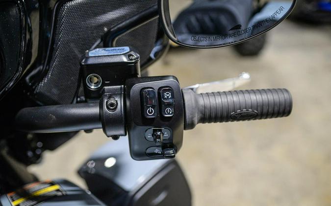 2025 Indian Motorcycle Roadmaster® PowerPlus Dark Horse® with 112 and PowerBand Audio Package