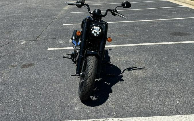 2026 Indian Chief Bobber Black Metallic