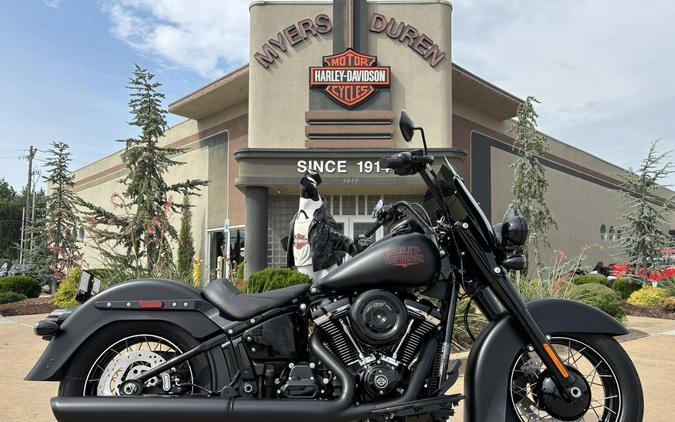 2026 Harley-Davidson FLHD Deadwood