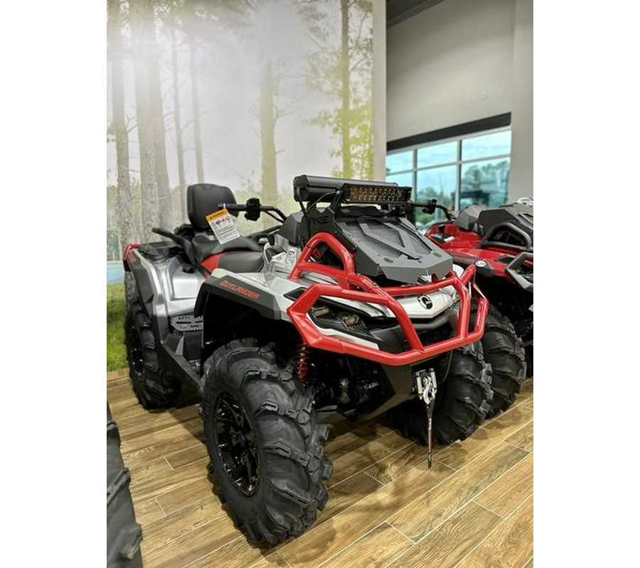 2024 Can-Am® Outlander X mr 1000R Hyper Silver & Legion Red