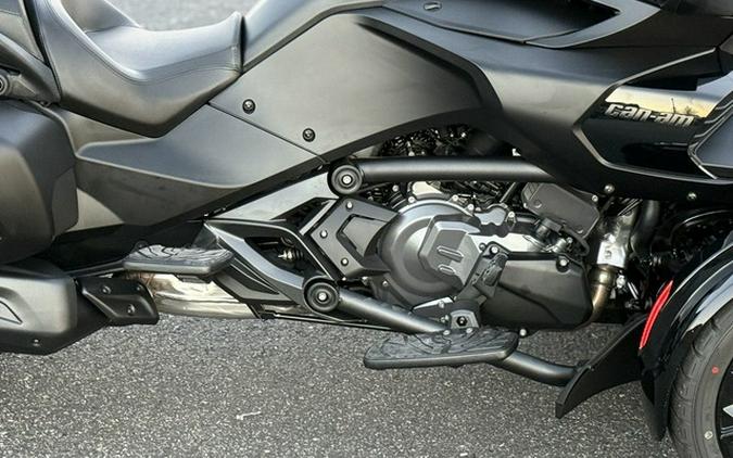 2026 Can-Am Spyder F3 Limited Dark