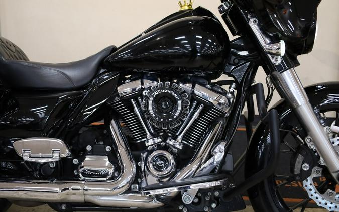 FLHXS 2017 Street Glide® Special