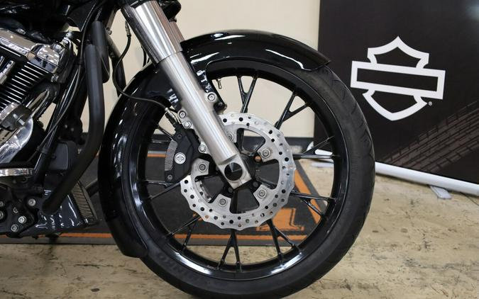 FLHXS 2017 Street Glide® Special