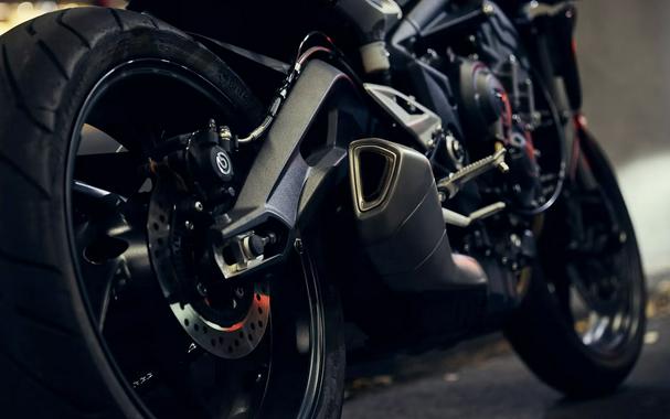 2025 Triumph Street Triple 765 R