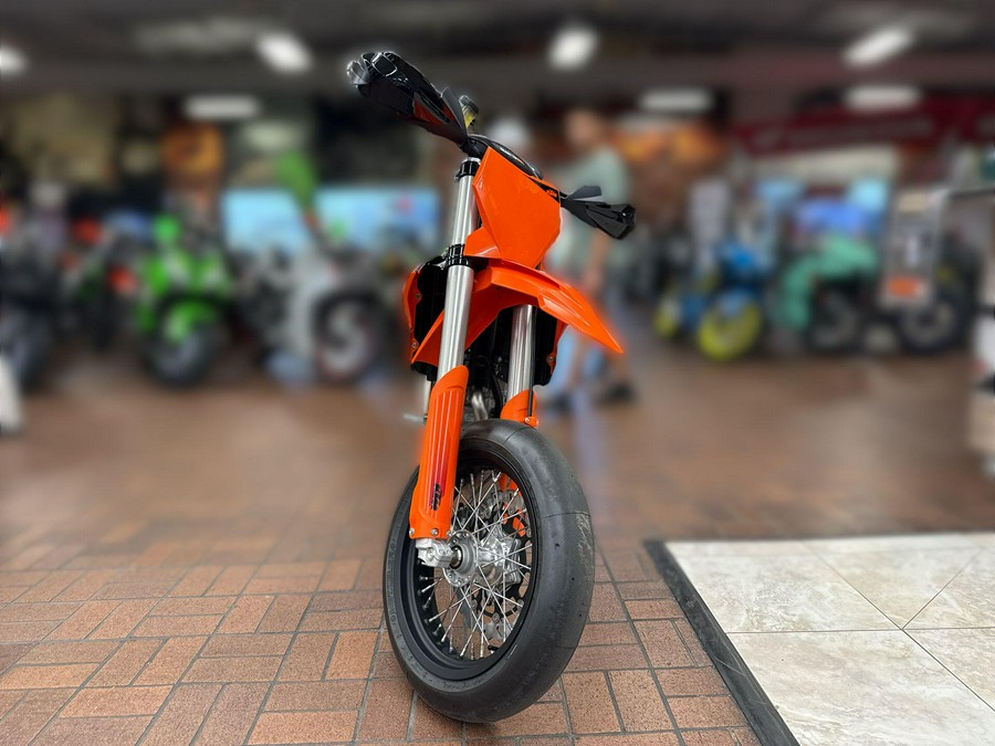 2025 KTM 450 SMR