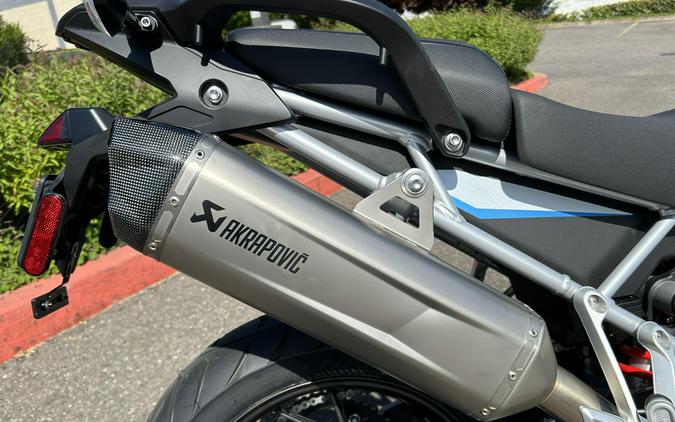 2026 Triumph TIGER 900 GT PRO ALPINE EDITION