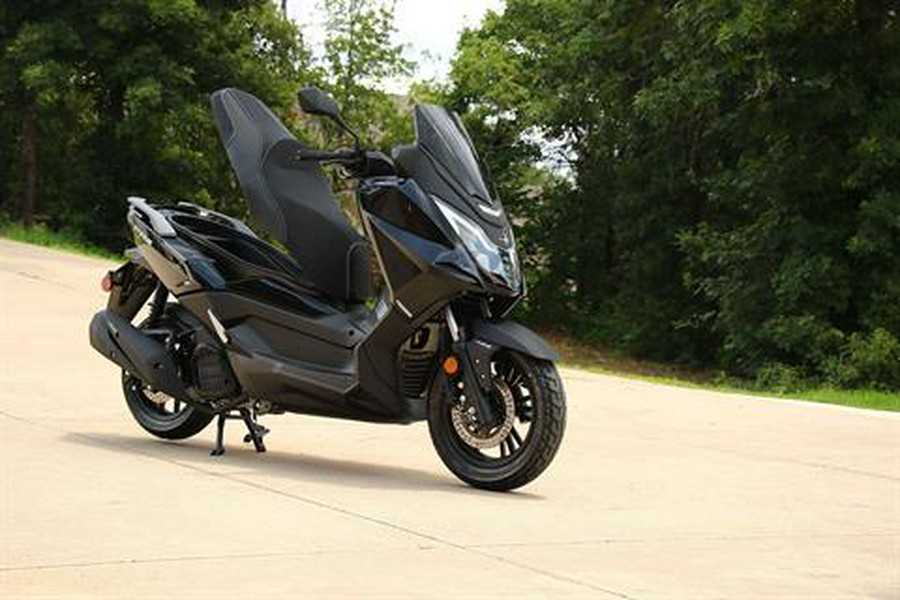 2024 Freedom Scooter Storm 150XH