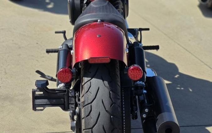 2022 Indian Motorcycle® Chief® Bobber ABS Ruby Metallic