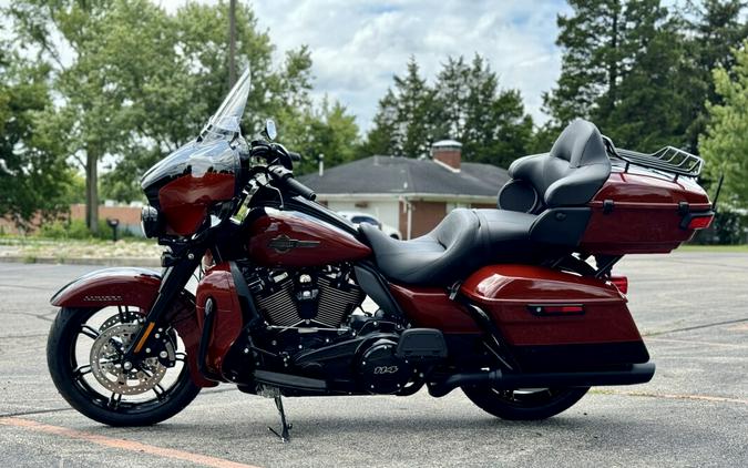 2024 Harley-Davidson Ultra Limited Red Rock / Vivid Black - Black Finish