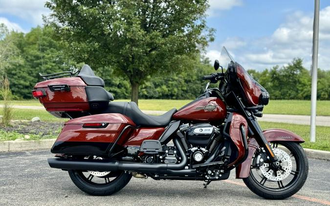 2024 Harley-Davidson Ultra Limited Red Rock / Vivid Black - Black Finish