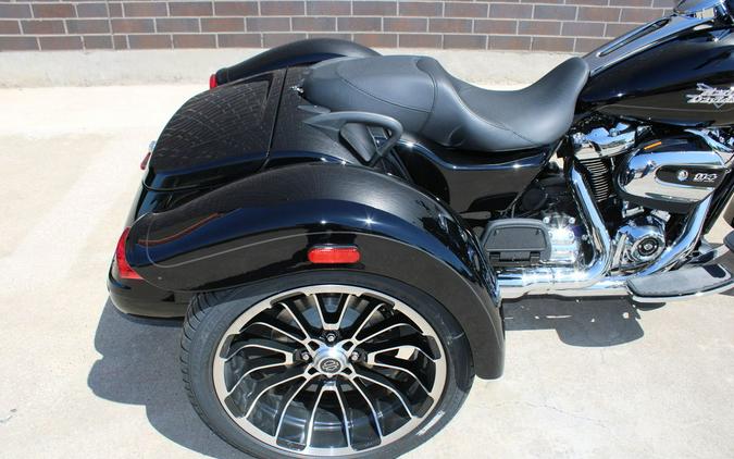 2024 Harley-Davidson® FLTRT - Road Glide® 3