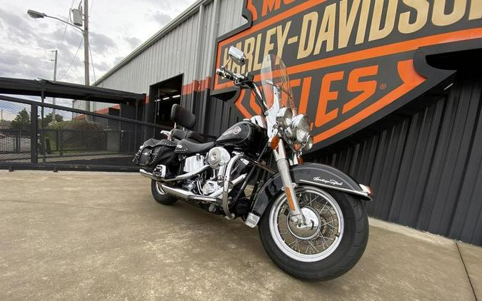 2004 Harley-Davidson® FLSTC - Heritage Softail® Classic