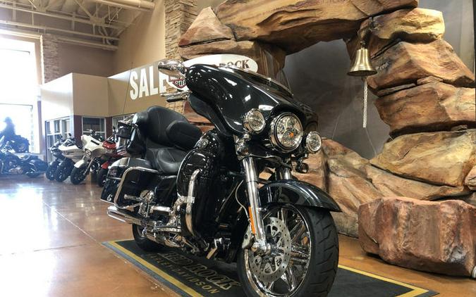 2013 Harley-Davidson® FLHTCUSE8-ANV