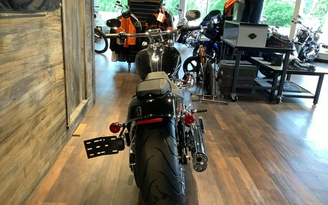 Harley-Davidson Breakout 117 2024 FXBR S22-24 VIVID BLACK