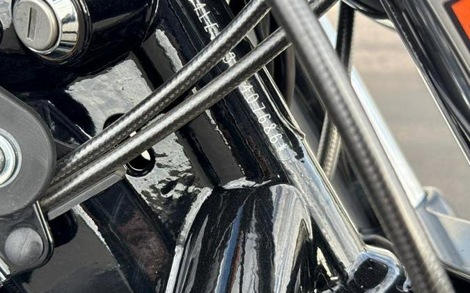 2022 Harley-Davidson® Sportster® Iron 883™