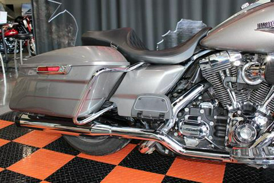 2016 Harley-Davidson Road King®