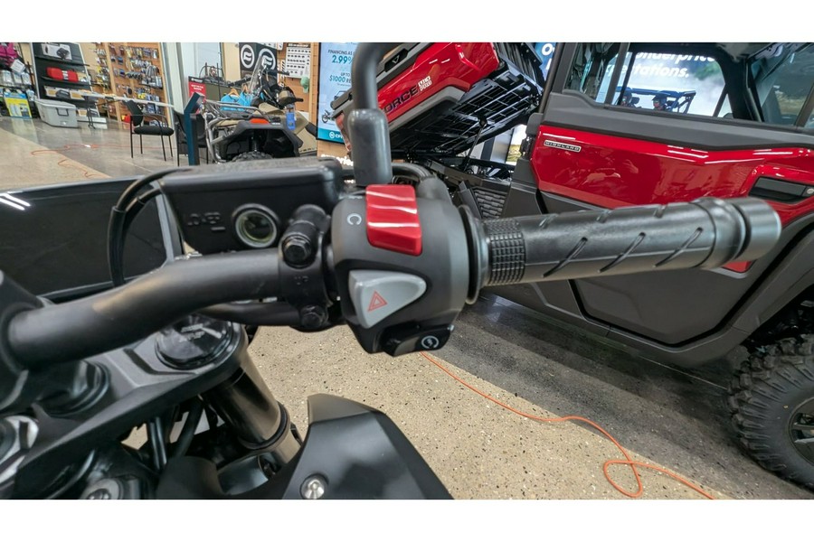 2025 CB500F ABS - Honda