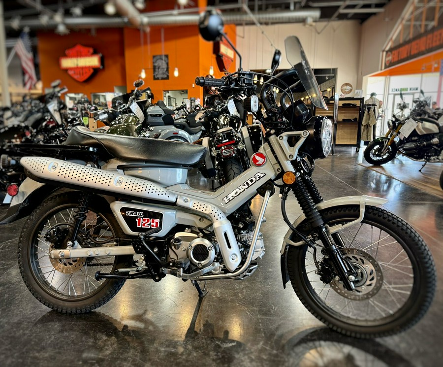2025 Honda Trail125 Pearl Smoky Gray