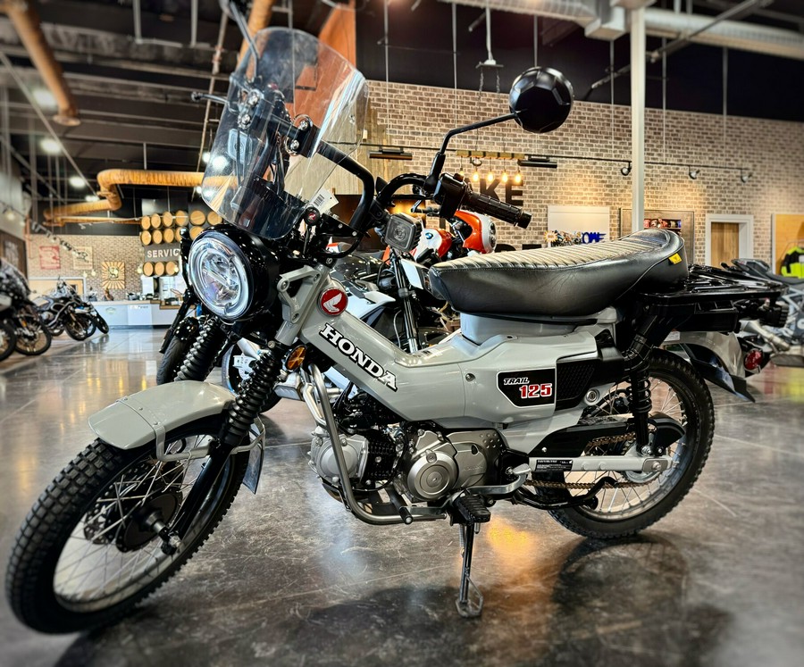 2025 Honda Trail125 Pearl Smoky Gray