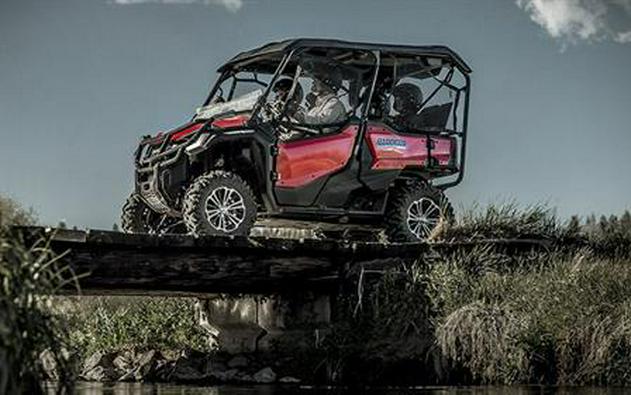 2017 Honda Pioneer 1000-5 Deluxe