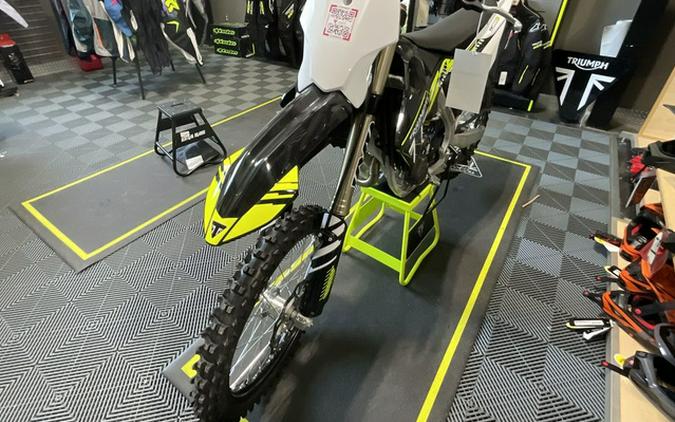 2025 Triumph TF 250-X Jet Black/Pure White