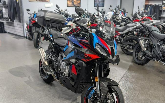 2025 BMW M1000XR