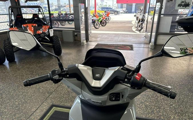 2026 Honda PCX ABS