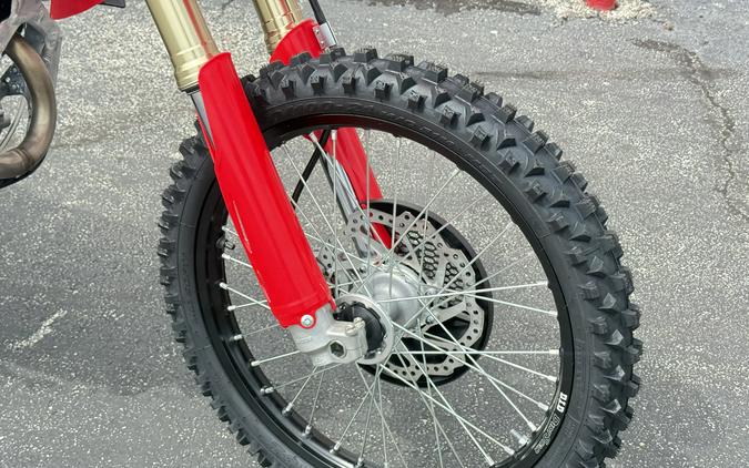 2027 Honda CRF250R Red