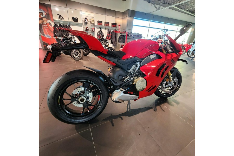 2024 Ducati Panigale V4 S