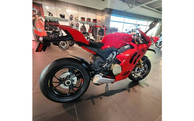 2024 Ducati Panigale V4 S