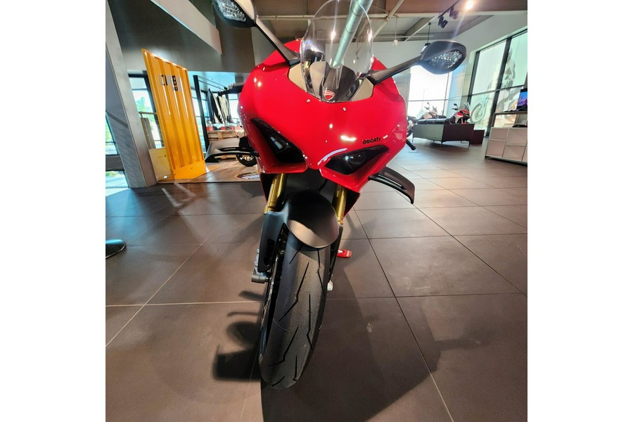 2024 Ducati Panigale V4 S