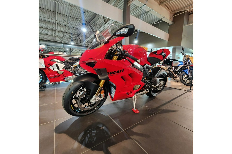 2024 Ducati Panigale V4 S