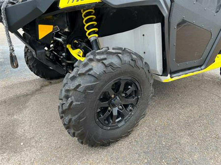 2018 Can-Am Defender X mr HD10