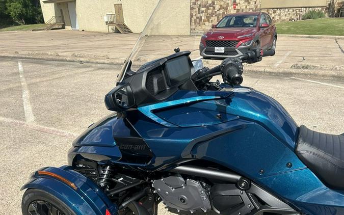 2024 Can-Am Spyder F3 Limited Dark Wheels