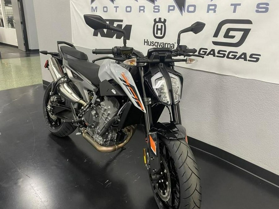 2024 KTM Duke 790